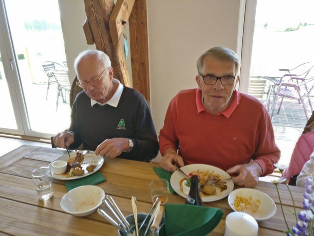 Vinnaren Janne Lundahl tillsammans med arrangören Göran Sandström