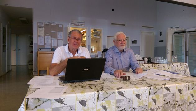 Mötets sekreterare Frank Westman, samt ordförande Hans Börling
