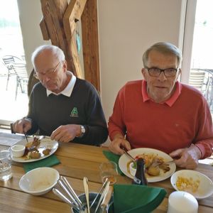 Vinnaren Janne Lundahl tillsammans med arrangören Göran Sandström